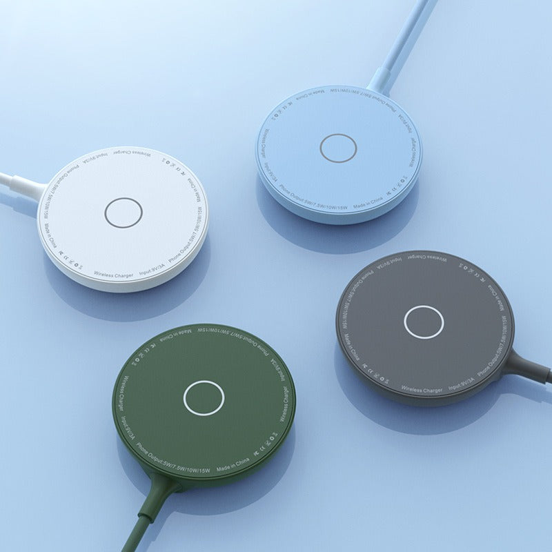MagSafe Wireless Charger with Phone Stand — iPhone 13/14